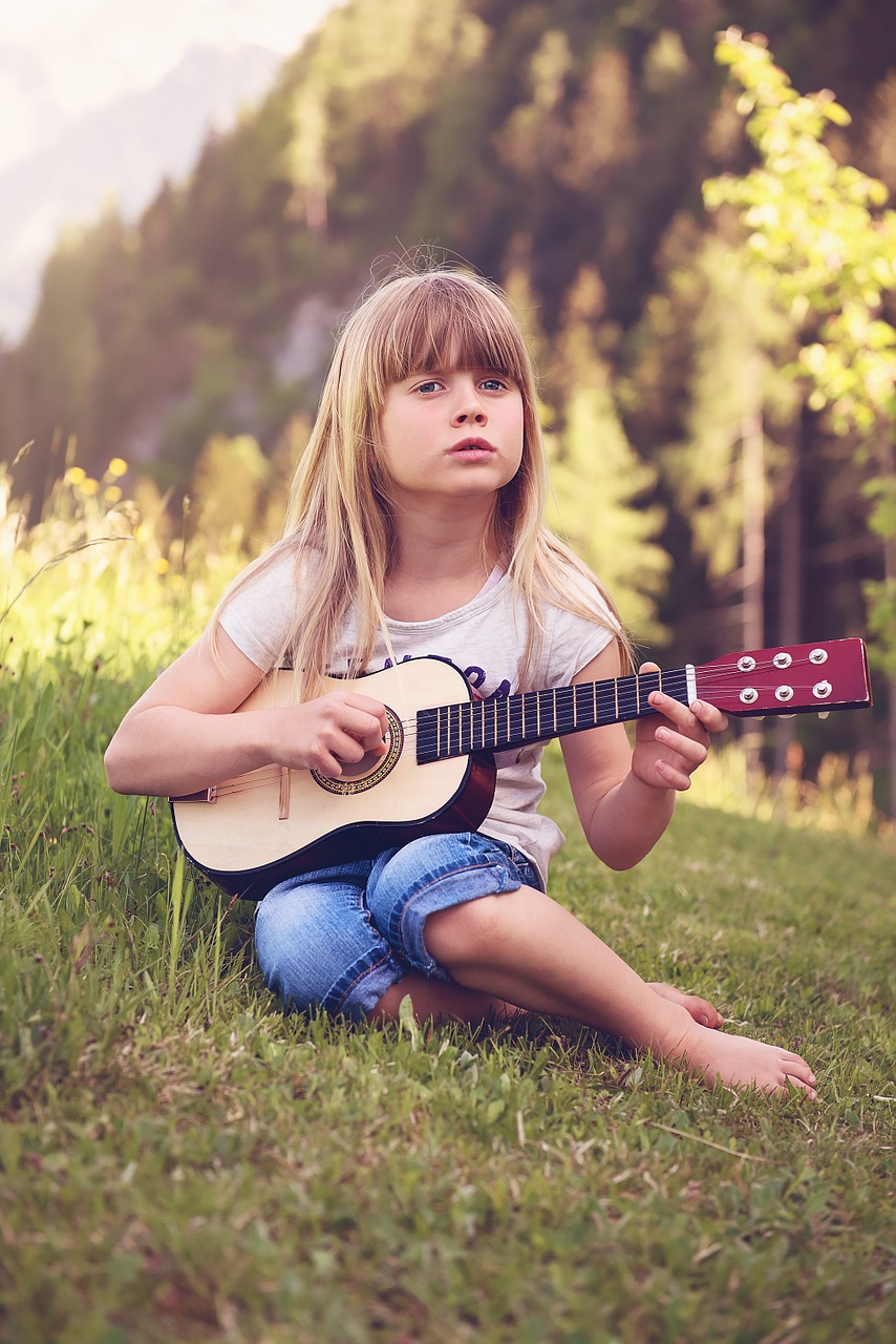 Naucz dziecko gry na gitarze