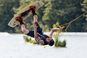 Sprzęt do sportów wodnych.